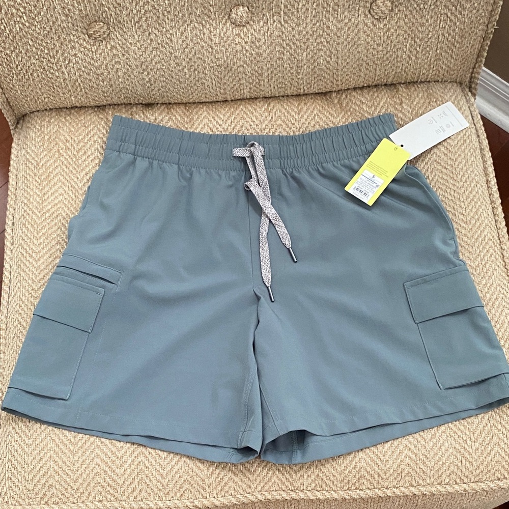 Men’s Gray Hybrid Cargo Shorts